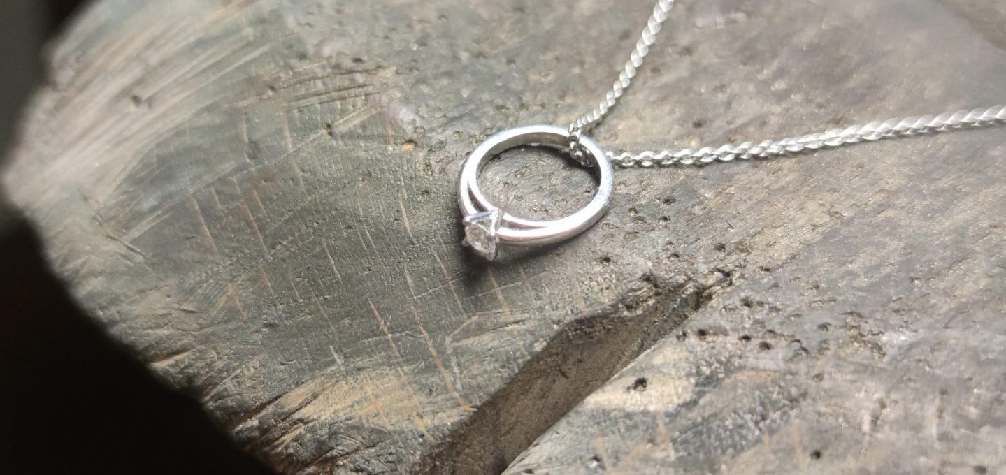 Collier Mia